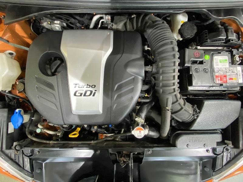 Hyundai Veloster Turbo 6AT 2015