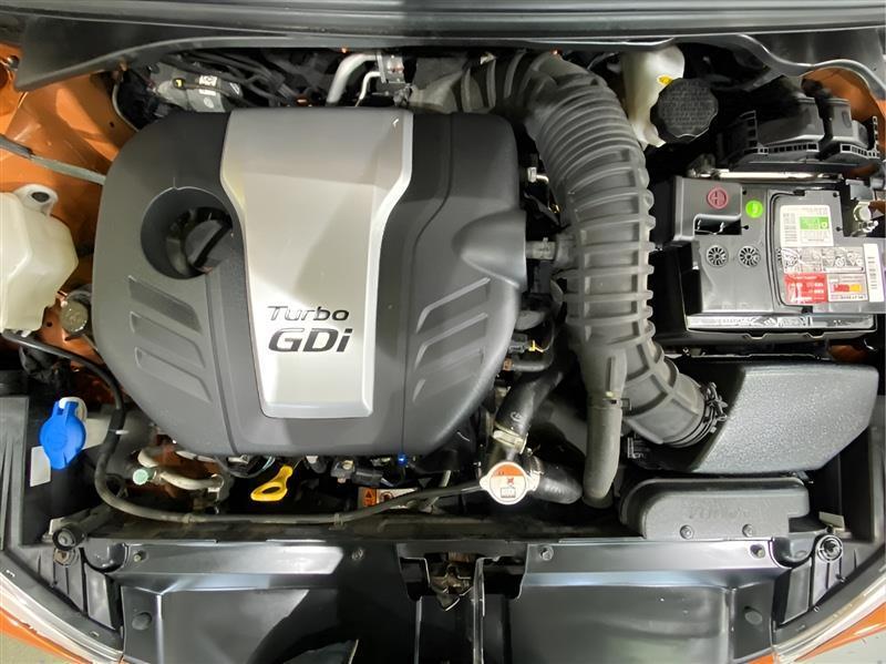 Hyundai Veloster Turbo 6AT 2015