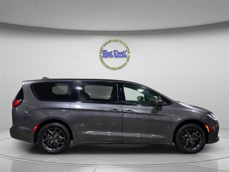 Chrysler Pacifica Touring Plus 2018