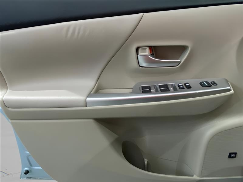 Toyota Prius V Three 2014