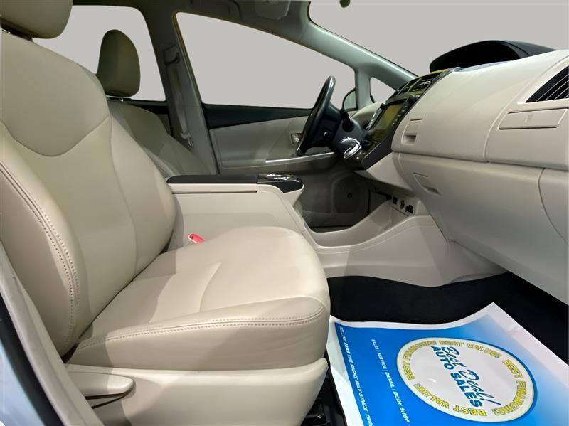 Toyota Prius V Three 2014