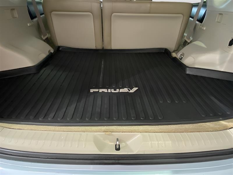 Toyota Prius V Three 2014