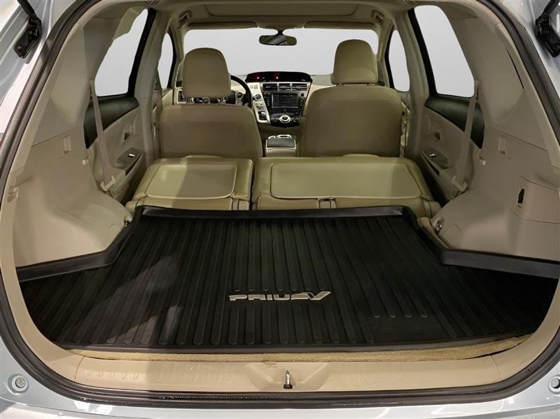 Toyota Prius V Three 2014