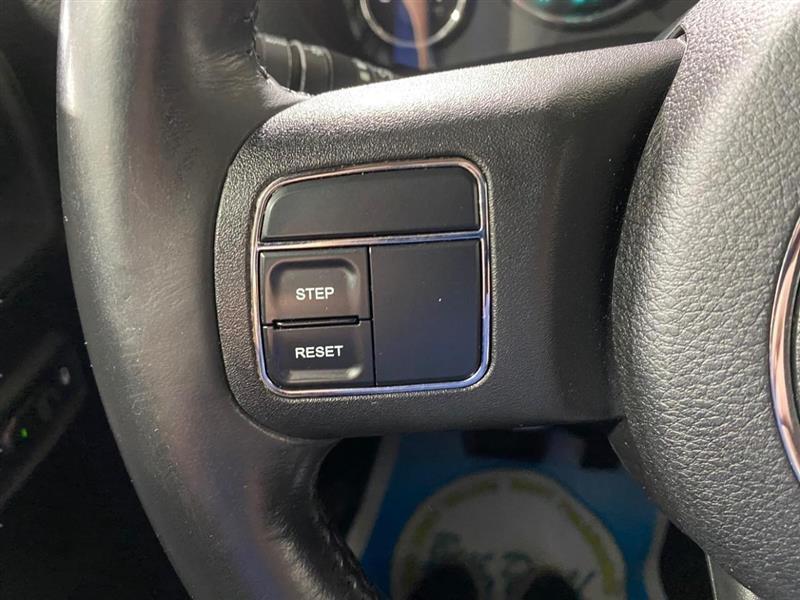 2011 Jeep Wrangler Unlimited Sahara - Photo 20