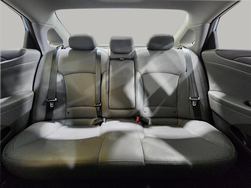 Hyundai Sonata Hybrid  2015