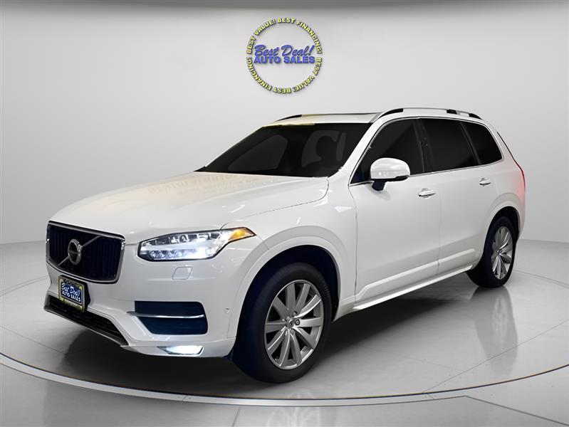 2017 Volvo XC90 T6 Momentum AWD