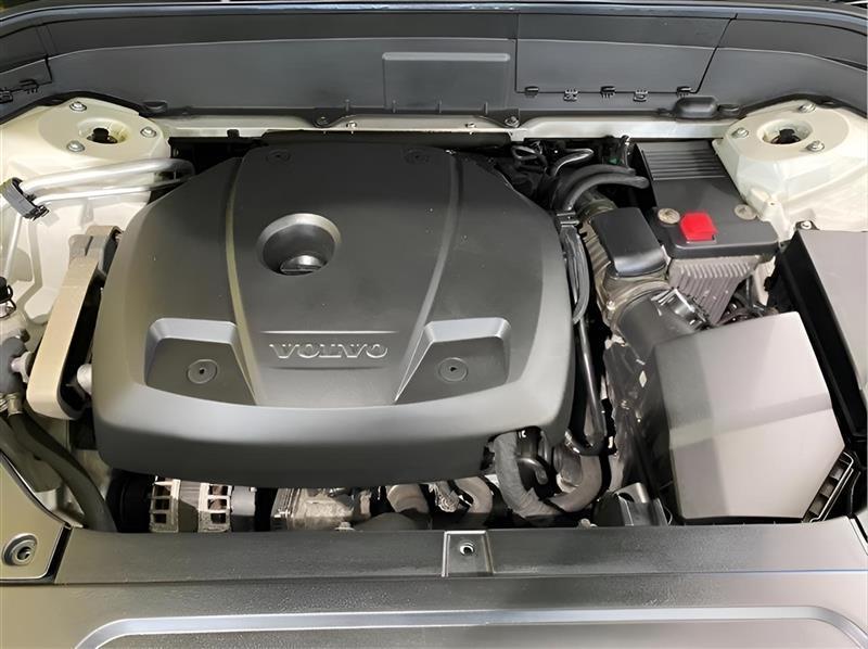Volvo XC90 T6 Momentum AWD 2017