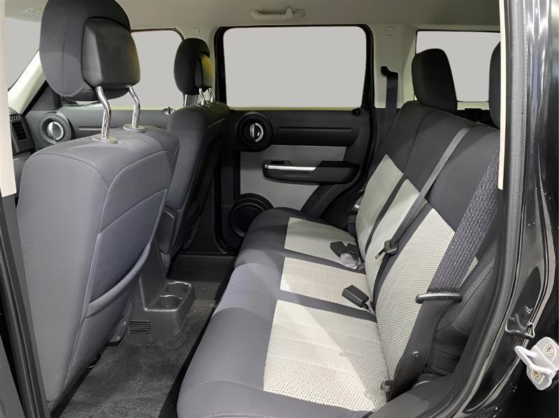 Dodge Nitro SXT 4WD 2010