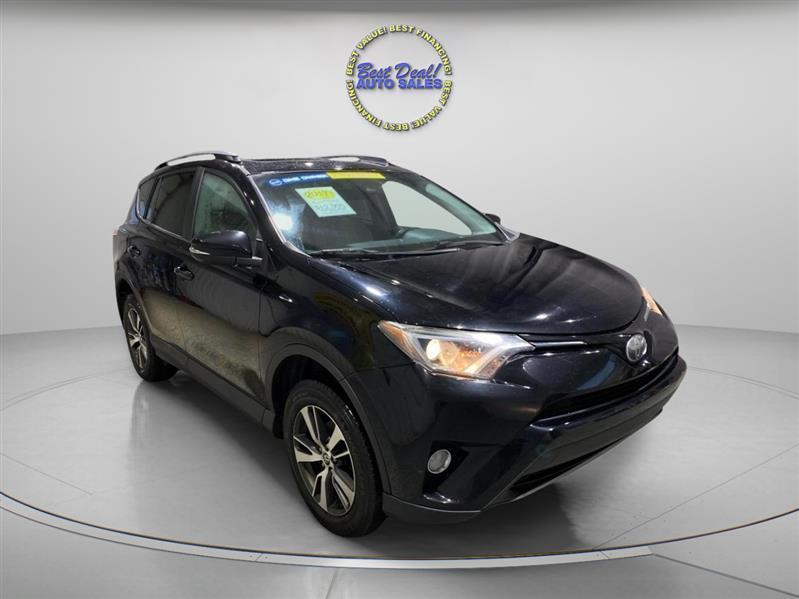 2017 Toyota RAV4 XLE - Photo 6