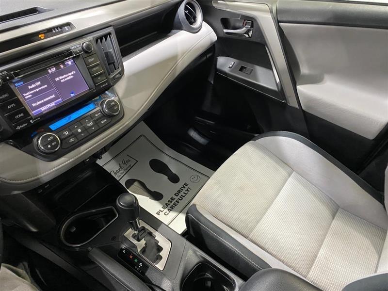 2017 Toyota RAV4 XLE - Photo 17