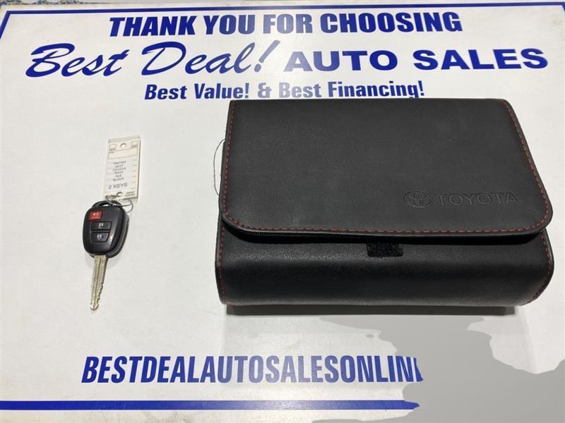 2017 Toyota RAV4 XLE - Photo 24
