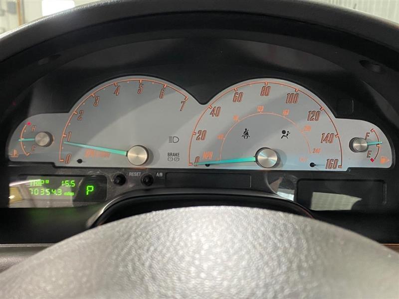 Ford Thunderbird Deluxe 2002