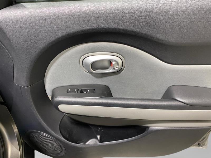 Kia Soul Base 6A 2016