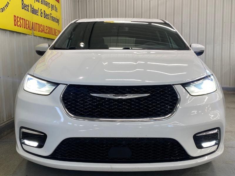 Chrysler Pacifica Touring 2023