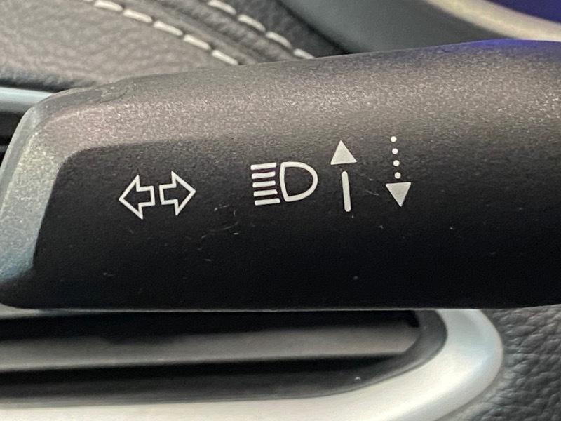 Chrysler Pacifica Touring 2023