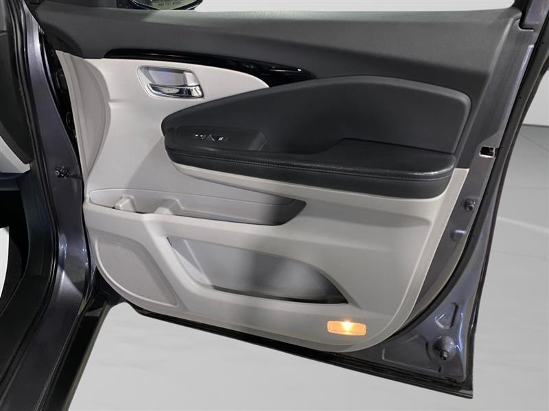 Honda Pilot Touring 2WD 2016