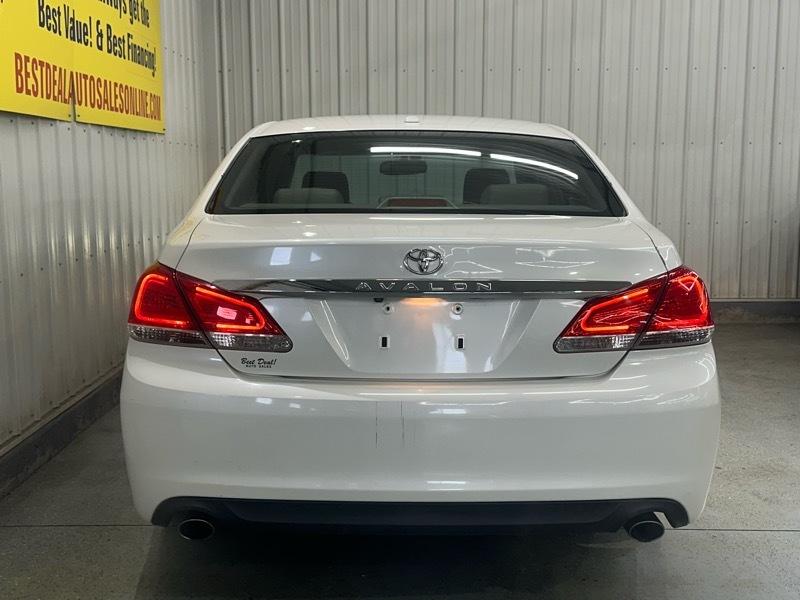 Toyota Avalon Base 2011