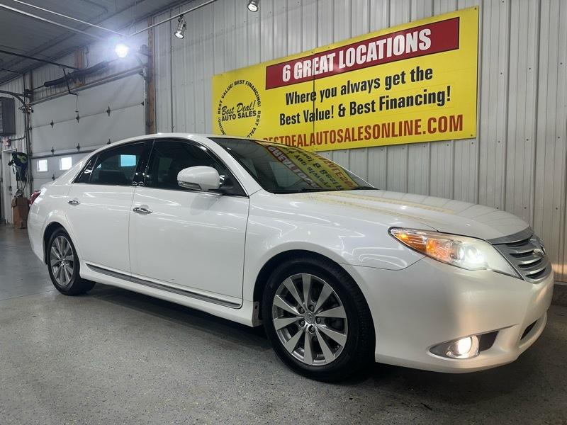 Toyota Avalon Base 2011