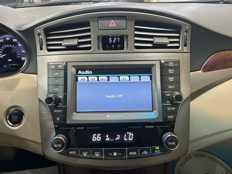 Toyota Avalon Base 2011
