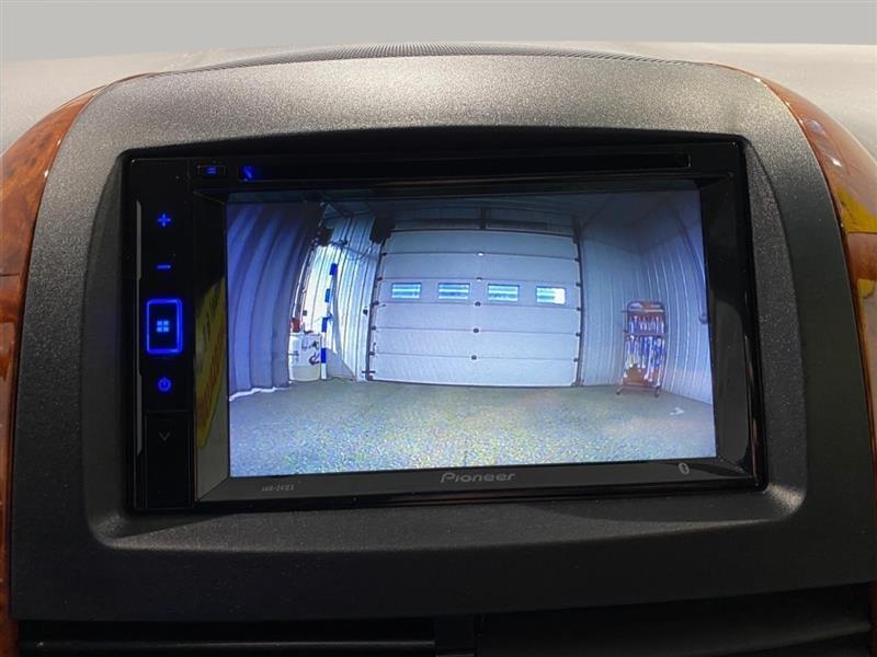 Toyota Sienna XLE FWD 2009