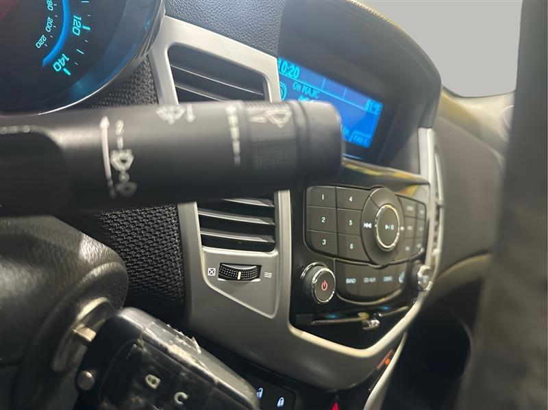 Chevrolet Cruze 1LT 2012