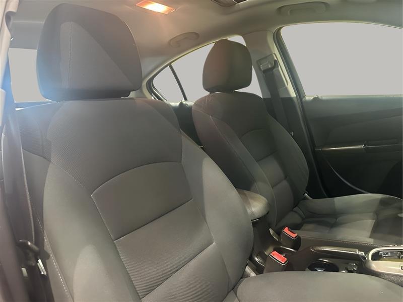 Chevrolet Cruze 1LT 2012