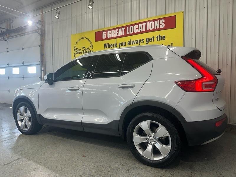 Volvo XC40 T5 Momentum AWD 2022