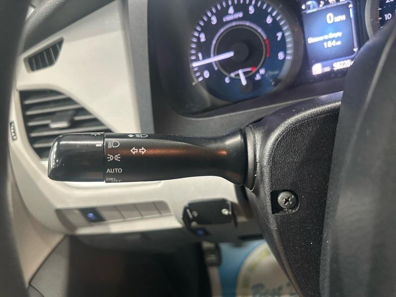 Toyota Sienna LE 8-Passenger 2019