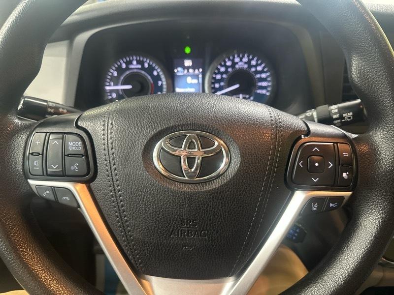 Toyota Sienna LE 8-Passenger 2019
