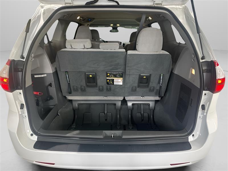 Toyota Sienna LE 8-Passenger 2019