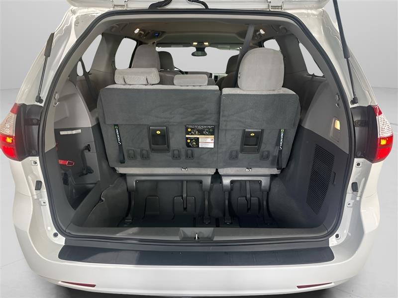 Toyota Sienna LE 8-Passenger 2019