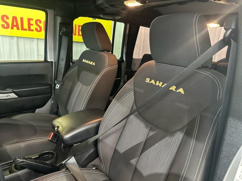 Jeep Wrangler Unlimited Sahara 4WD 2014