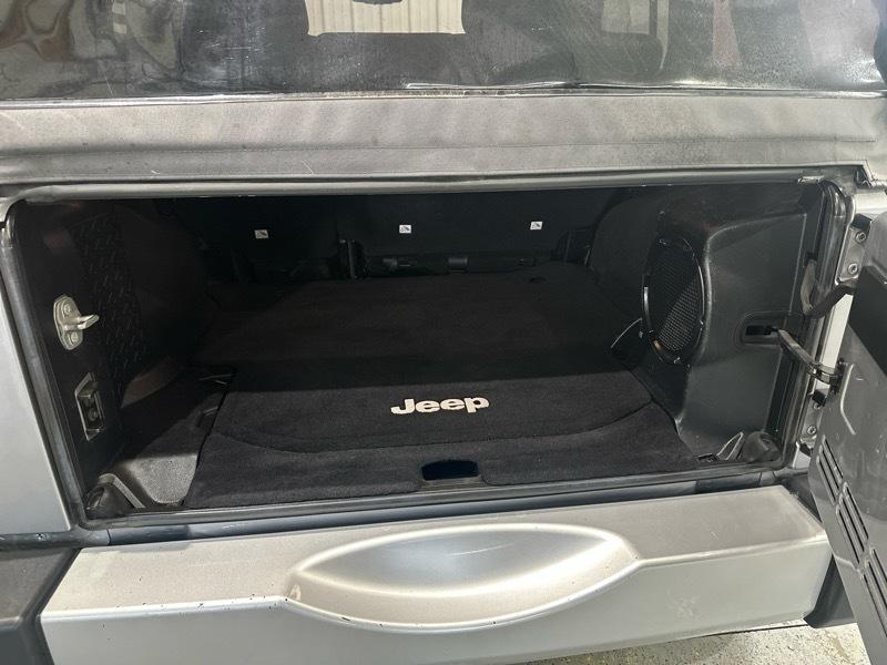 Jeep Wrangler Unlimited Sahara 4WD 2014