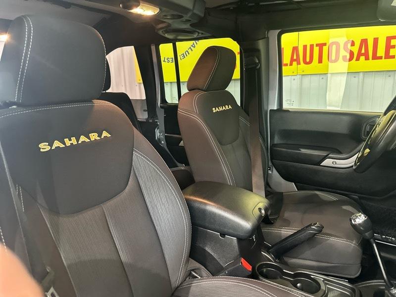 Jeep Wrangler Unlimited Sahara 4WD 2014