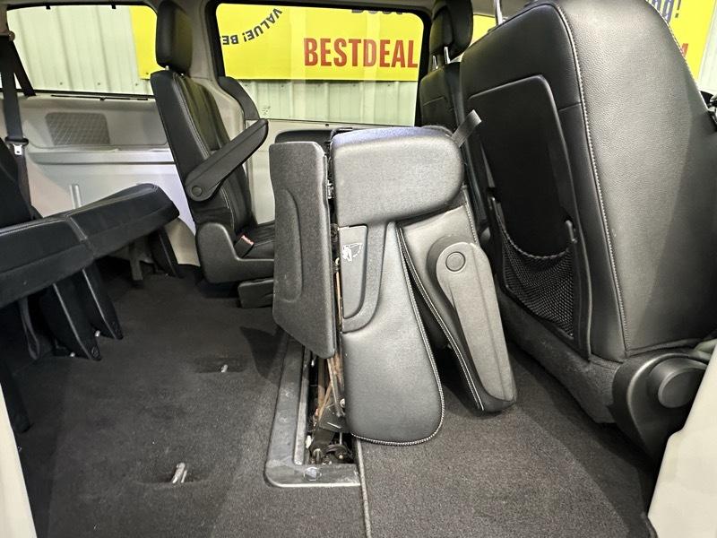 Chrysler Town & Country Touring 2016