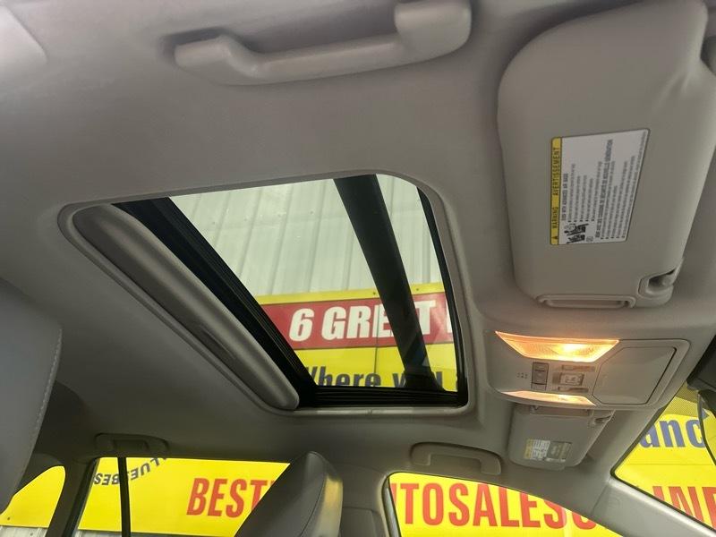 Toyota RAV4 XLE Premium AWD 2019