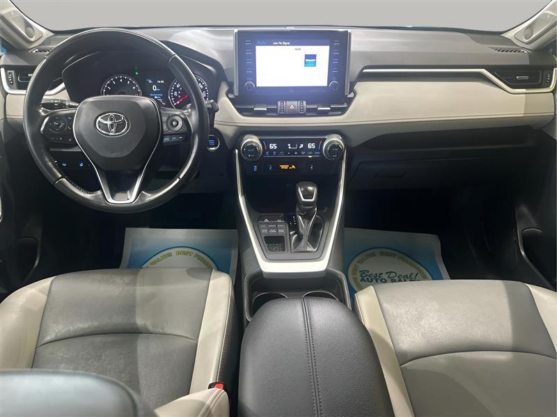Toyota RAV4 XLE Premium AWD 2019