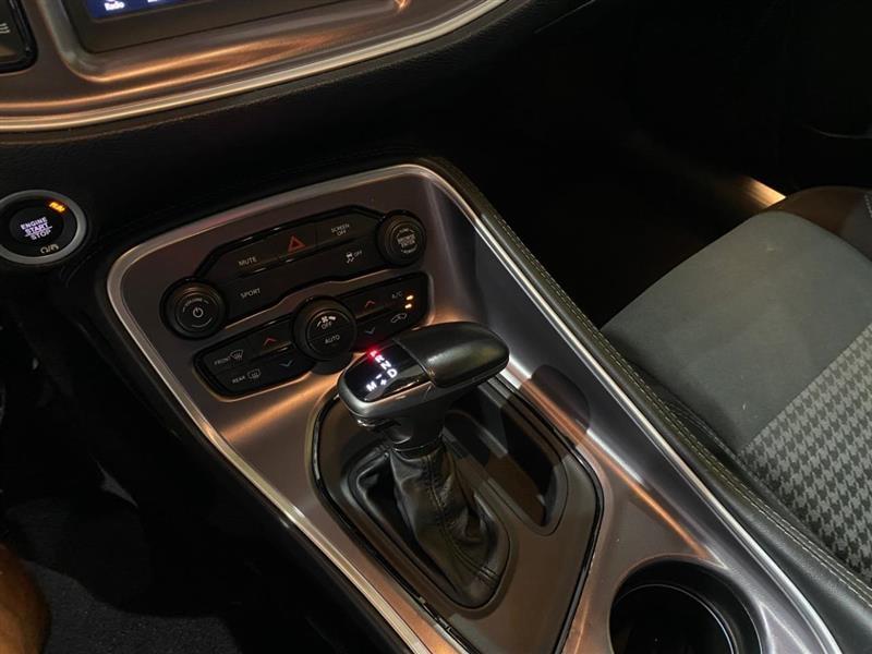 Dodge Challenger SXT AWD 2019