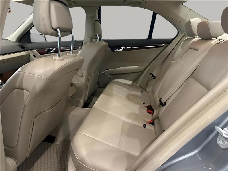 Mercedes-Benz C-Class C300 4MATIC Sport 2011