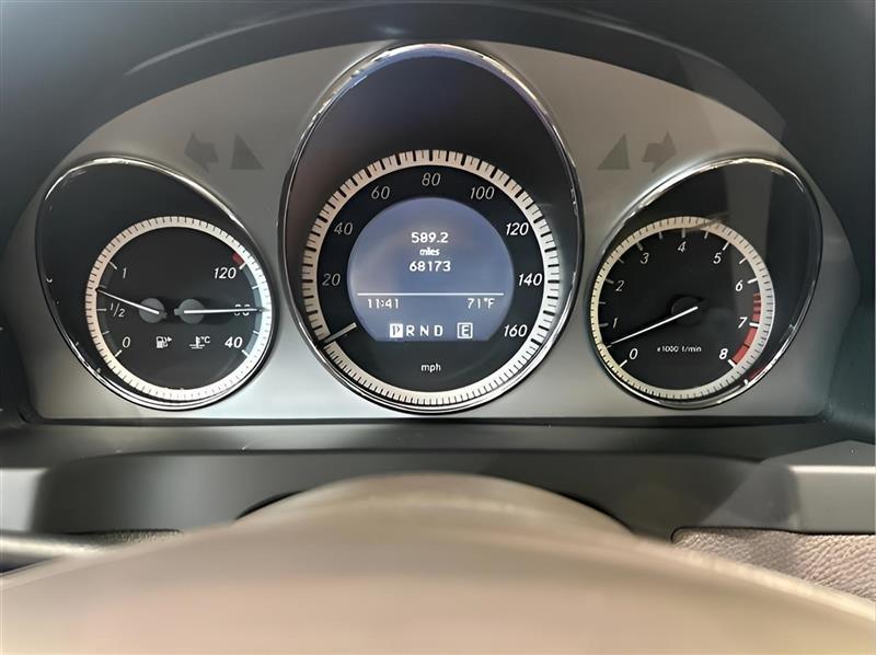 Mercedes-Benz C-Class C300 4MATIC Sport 2011