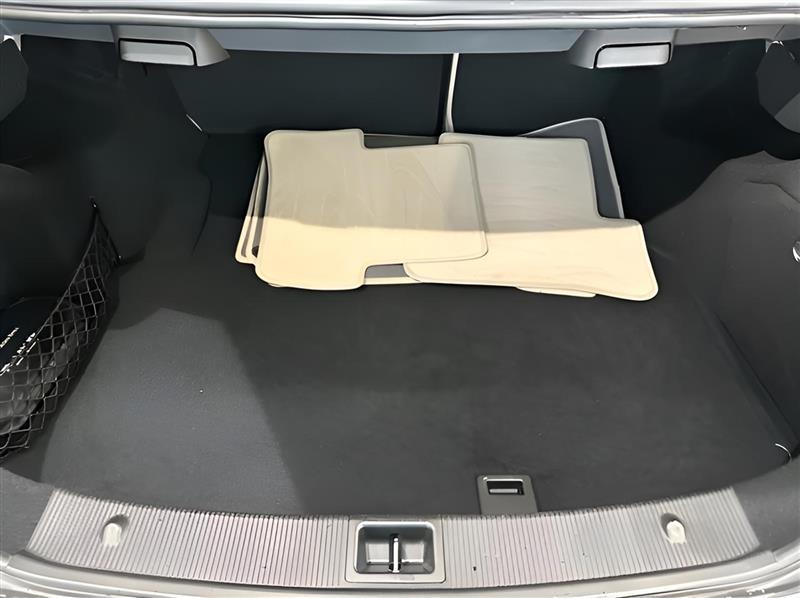 Mercedes-Benz C-Class C300 4MATIC Sport 2011