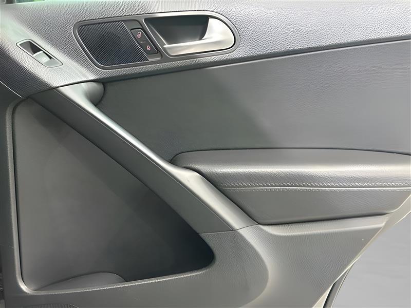 Volkswagen Tiguan S 4Motion 2015