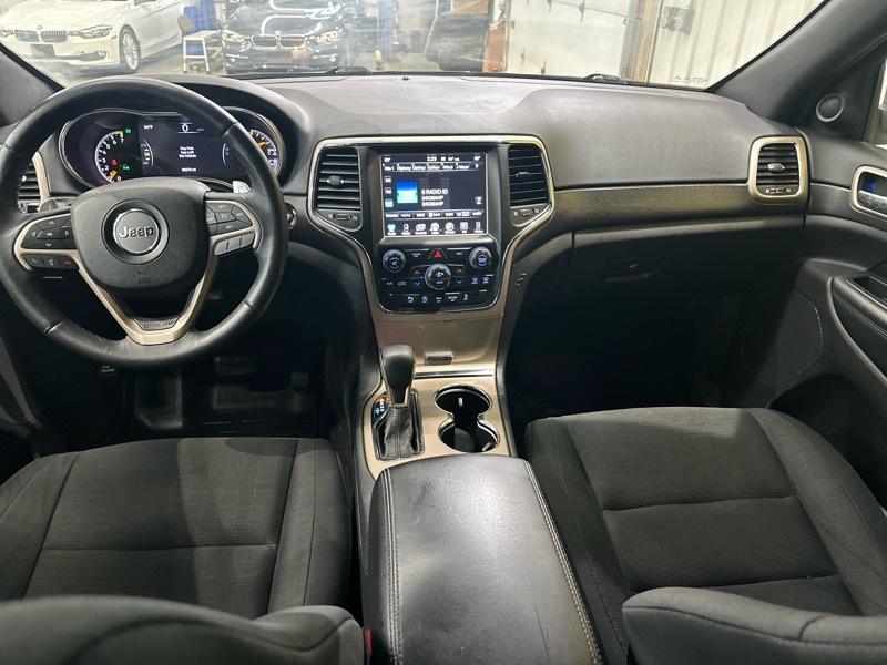 Jeep Grand Cherokee Laredo 4WD 2017