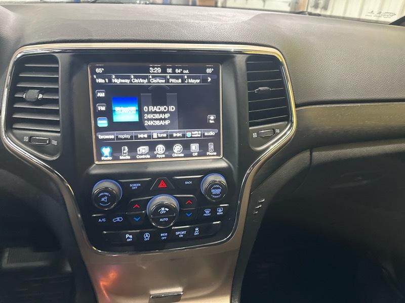 Jeep Grand Cherokee Laredo 4WD 2017