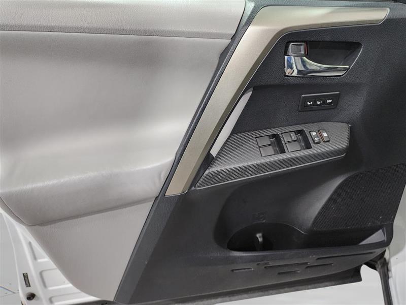 Toyota RAV4  2013