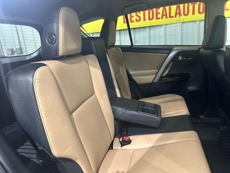 Toyota RAV4 Limited AWD 2018