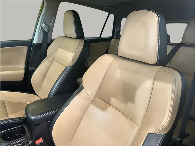 Toyota RAV4 Limited AWD 2018