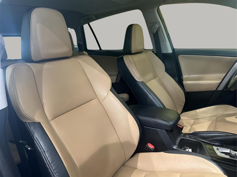Toyota RAV4 Limited AWD 2018