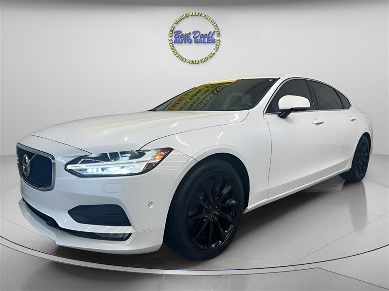 2018 Volvo S90 T6 Momentum AWD
