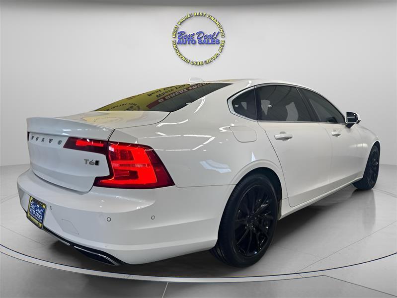 Volvo S90 T6 Momentum AWD 2018